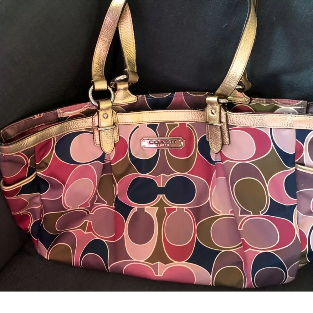 Coach Ashley signature handbag. Preowned.
